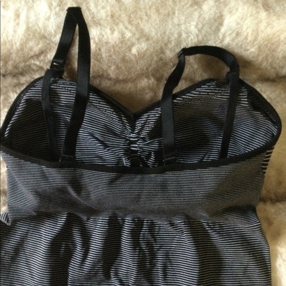 🤱🏼🆕 3/$10 Basic Collections Nursing Athletic Tank Top 🤰🏼🧘🏼♂️🖤 - Picture 10 of 11